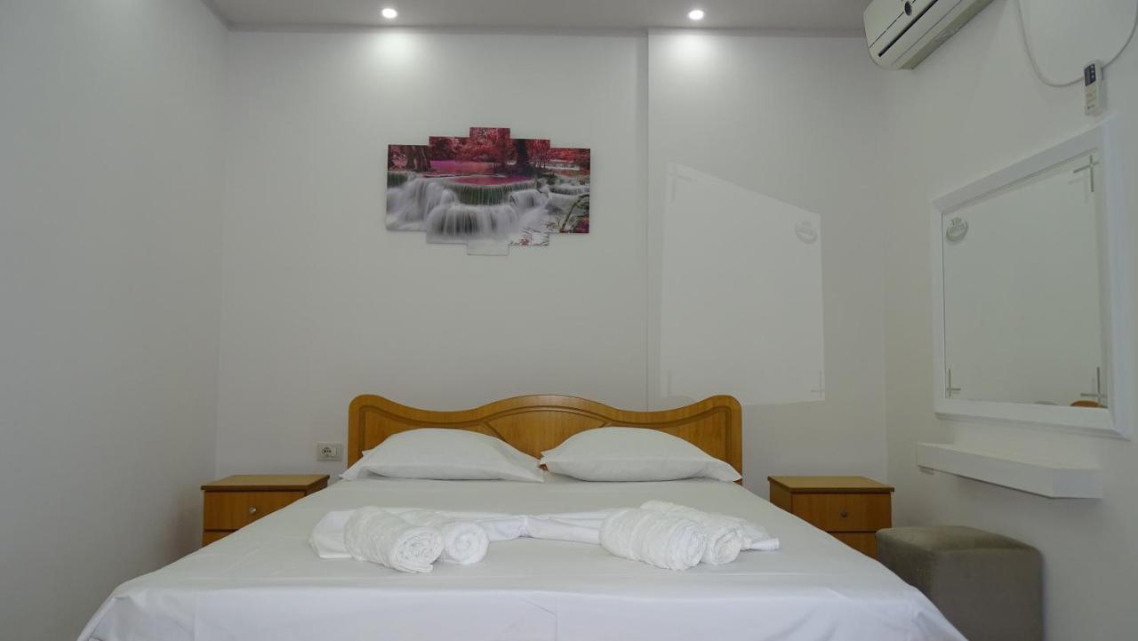 Hotel Arsenal クサミル エクステリア 写真